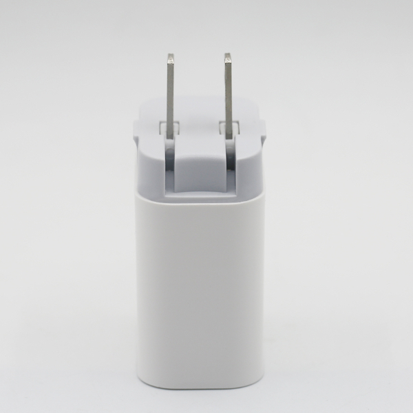 Wall charger TC208